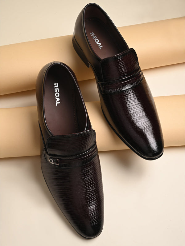 Regal Maroon Men Textured Patent Slip Ons
