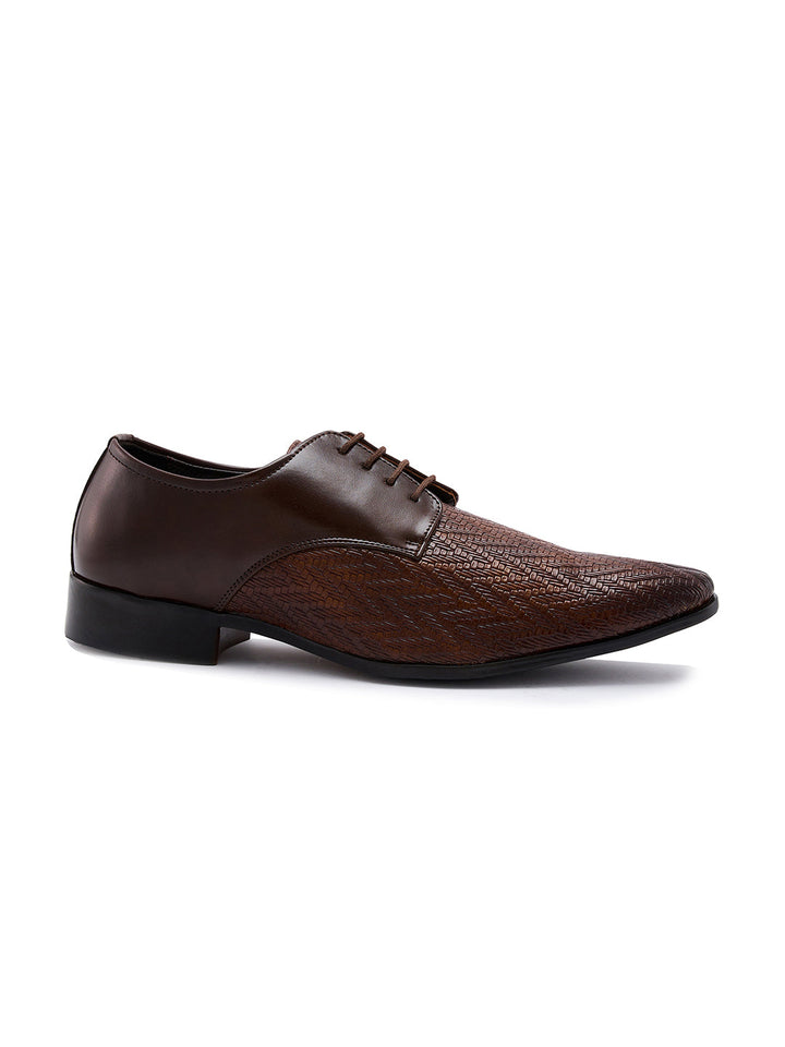 Regal Brown Men Formal Textured Leather Lace Ups