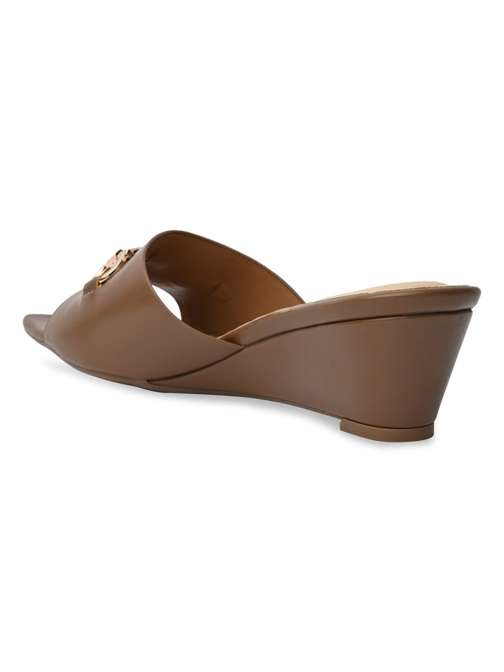 Rocia By Regal Chickoo Women Classic Buckled Wedges