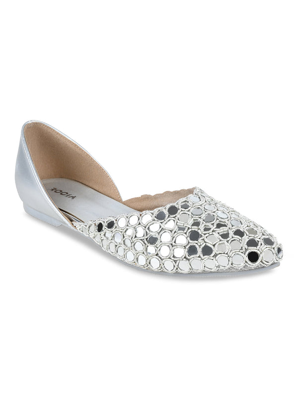 Rocia By Regal Silver Women Abla Work Mojaris