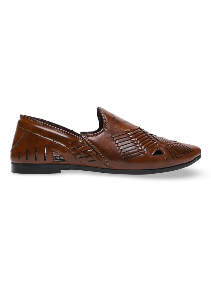 Regal Brown Men Ethnic Woven Juttis